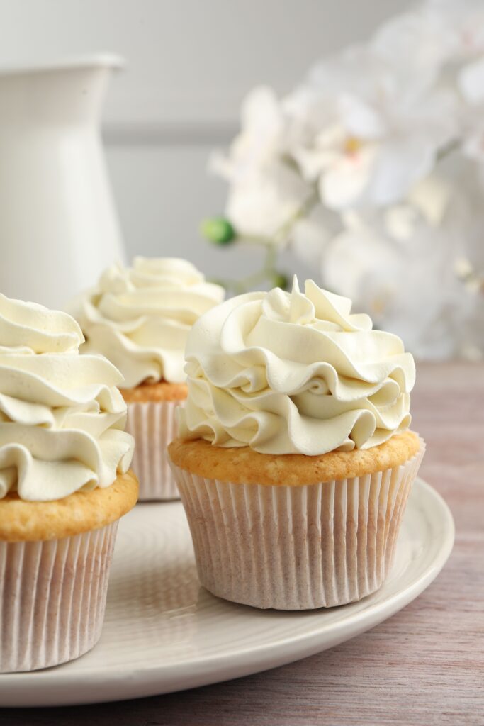 vanilla cupcake